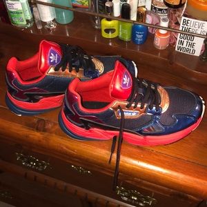 Women’s Adidas Falcon size 6.5